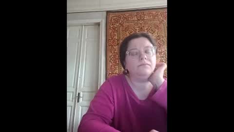 Snapshot of webgirl2 chatting on April 2026 11:46:02 AM Marina online show from April 2026 11:46:02 AM