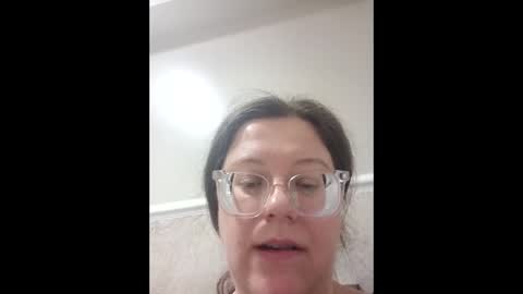 Snapshot of webgirl2 chatting on May 2026 04:34:02 PM Marina online show from May 2026 04:34:02 PM