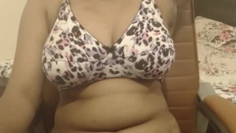 mina online show from September 2025 12:21:02 PM