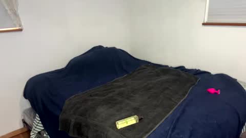 WeDaShit Come Vibe with me . online show from March 2026 10:47:02 PM