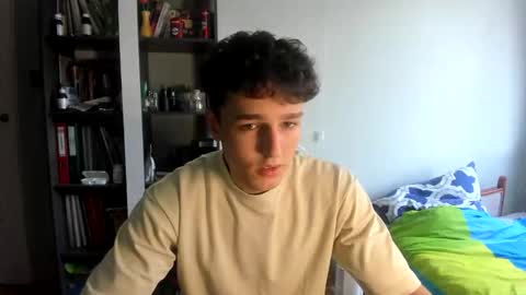 wee_willy_winky online show from May 2026 12:09:02 PM