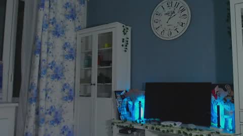  moon  online show from December 2024 04:51:01 PM