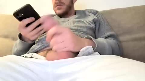 Snapshot of weeker chatting on December 2024 02:09:01 AM ValxITALY online show from December 2024 02:09:01 AM