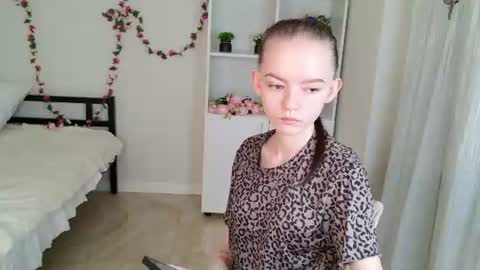WeksaMur online show from July 2026 08:55:01 PM