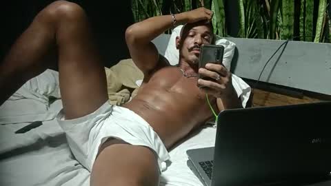 wellcrz online show from October 2025 10:21:02 PM