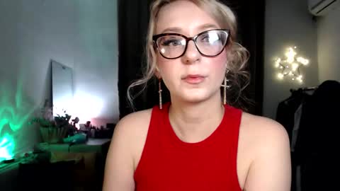 Liza online show from October 2025 11:16:01 PM