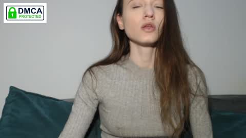 Milena online show from April 2026 08:37:01 PM