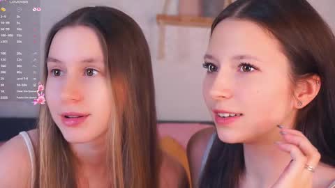 Nora online show from November 2025 08:24:02 PM