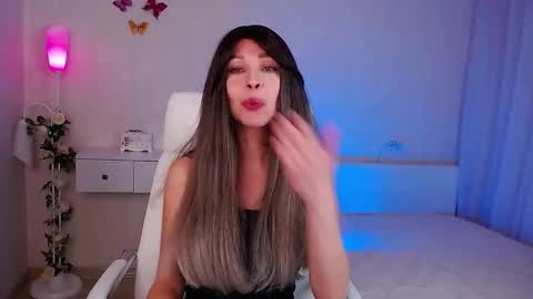 Snapshot of wendifoster chatting on February 2026 07:31:02 PM Wendi Foster online show from February 2026 07:31:02 PM