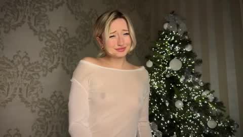 Daisy    online show from January 2025 06:28:01 PM