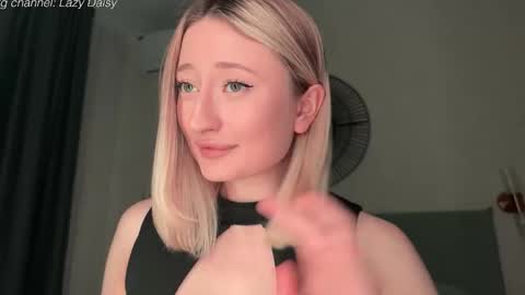 Snapshot of wendy_amber chatting on March 2026 06:10:01 PM Daisy online show from March 2026 06:10:01 PM