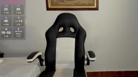 Wendy Marshall  online show from November 2025 08:09:02 PM