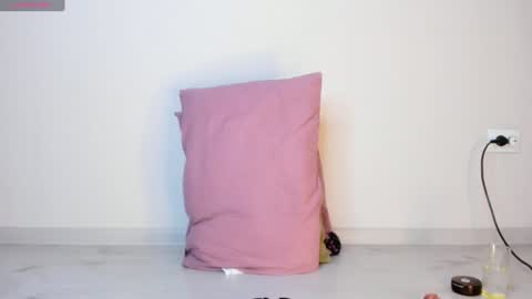 Snapshot of wendy_marvel chatting on December 2024 07:28:01 AM Wendy online show from December 2024 07:28:01 AM