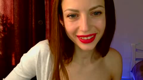 Snapshot of wenni03 chatting on February 2025 11:52:01 AM SweetWenni online show from February 2025 11:52:01 AM