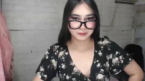 Snapshot of weremeanttobe chatting on October 2025 12:16:02 AM andrew online show from October 2025 12:16:02 AM