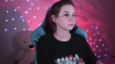 little girl who is always rightLisa online show from December 2024 09:01:01 AM