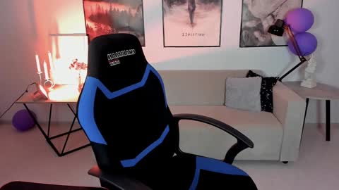 little girl who is always rightLisa online show from January 2025 02:10:01 AM