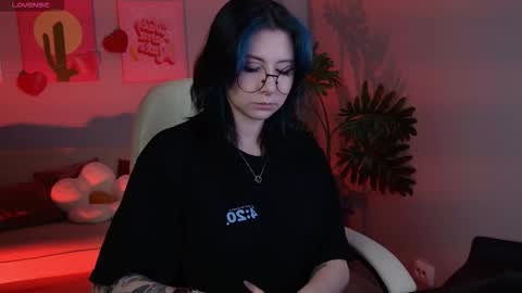 little girl who is always rightLisa online show from February 2026 01:12:01 AM