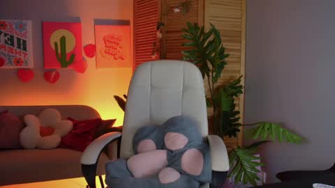 little girl who is always rightLisa online show from May 2026 01:12:02 AM