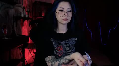 little girl who is always rightLisa online show from June 2026 01:16:02 AM