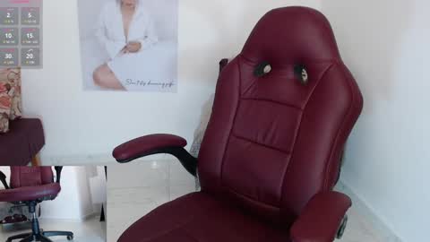 Diva online show from December 2024 10:19:01 PM