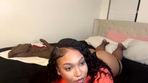 SheSquirts online show from October 2025 02:10:01 AM