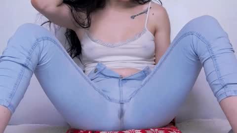 Beatrice Moan from LovenseWet from Tip MenuOpen for Private online show from November 2025 11:13:01 PM