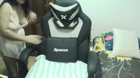 Lyns online show from September 2025 04:51:01 PM