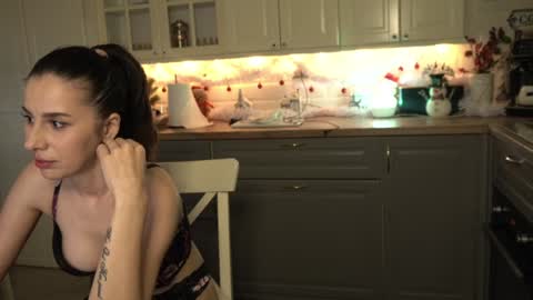 Victoria Maria online show from December 2024 01:37:02 AM