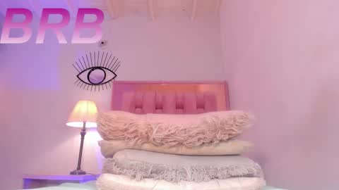 Sara  online show from September 2025 02:50:02 PM