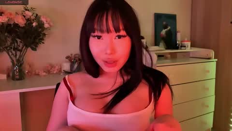 Snapshot of whispersofdarsy chatting on February 2026 07:32:02 PM whispersofdarsy online show from February 2026 07:32:02 PM