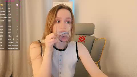 Snapshot of white_bueno chatting on July 2026 05:22:02 AM white_bueno online show from July 2026 05:22:02 AM