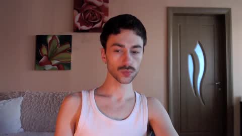 Snapshot of white_sport chatting on December 2025 11:48:02 AM Tom online show from December 2025 11:48:02 AM