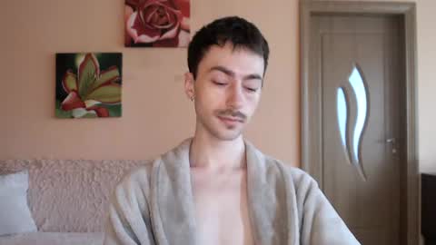 Tom online show from July 2026 01:14:01 PM
