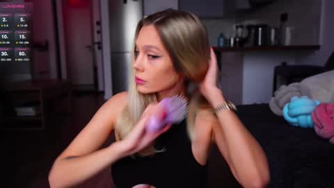 Kate  online show from February 2025 10:21:02 AM