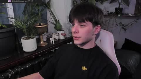 Gus online show from February 2025 08:42:02 PM