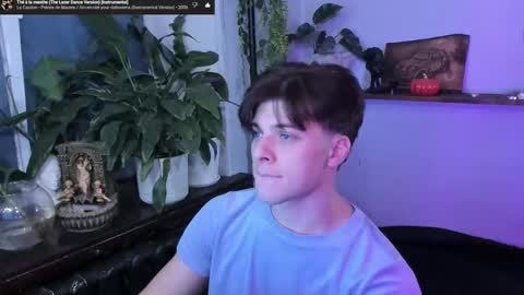 Gus online show from October 2025 07:36:02 PM