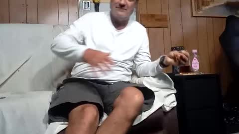 Snapshot of whitelion67 chatting on May 2026 08:17:01 PM whitelion67 online show from May 2026 08:17:01 PM