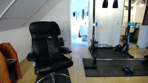 whiterabbit_86 online show from December 2024 02:38:02 PM