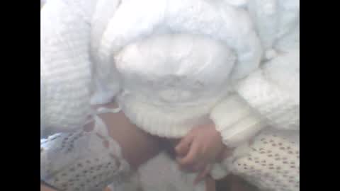 whitesweater online show from March 2025 10:09:01 AM