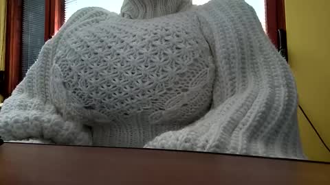 whitesweater online show from October 2025 08:16:02 AM