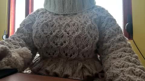 Snapshot of whitesweater chatting on February 2026 07:24:01 AM whitesweater online show from February 2026 07:24:01 AM