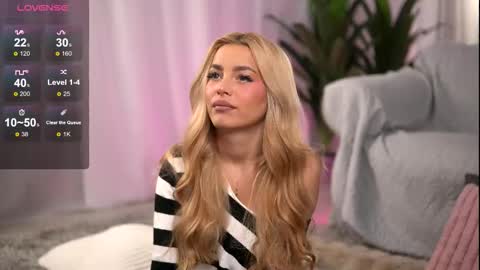 whitneyandrews online show from December 2025 05:15:02 AM