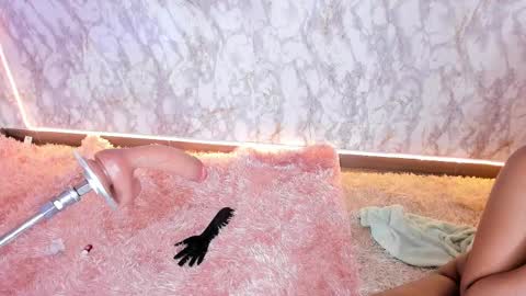 whitneyyfox online show from March 2025 07:43:02 AM