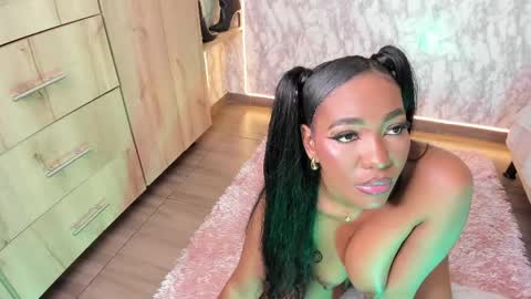 Snapshot of whitneyyfox chatting on May 2026 11:21:01 PM whitneyyfox online show from May 2026 11:21:01 PM