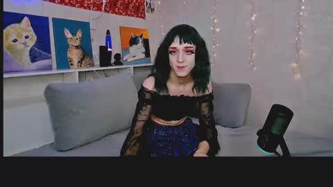 Snapshot of whoalexxa chatting on November 2025 12:05:02 PM Alexa online show from November 2025 12:05:02 PM