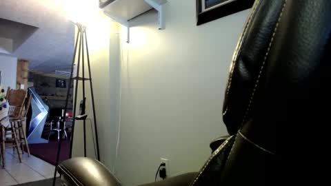 whofcares2 online show from October 2025 04:02:01 PM