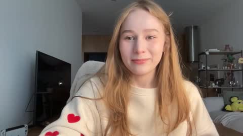 Alisa online show from September 2025 07:31:01 AM