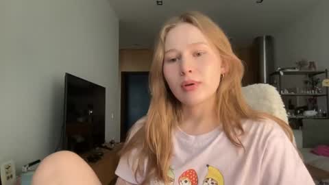 Snapshot of whoisalisa chatting on July 2026 08:20:01 AM Alisa online show from July 2026 08:20:01 AM
