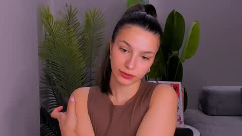 whoislulu online show from December 2024 05:45:02 PM